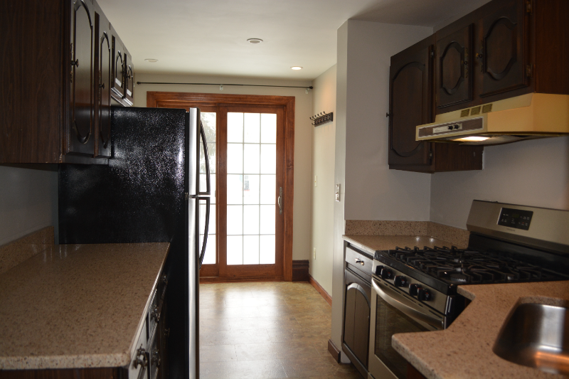 105 Sunray Ter #B - Photo 4 of 17
