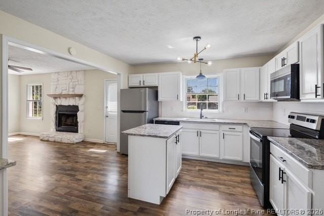 1067 Pleasant Oak Dr - Photo 5 of 29