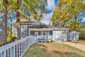 featured image of 353 Bahama Loop
