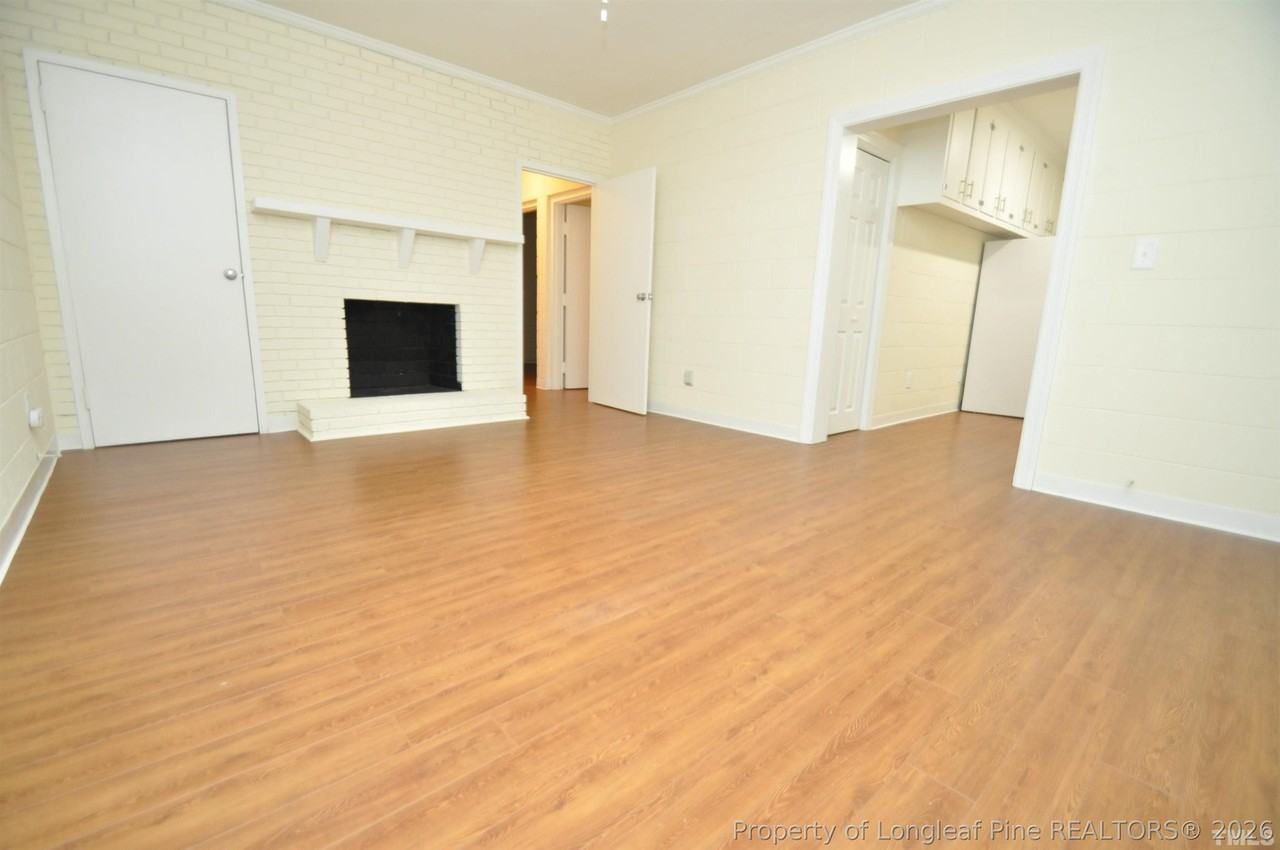 1426 Old Trinity Cir #11 - Photo 3 of 20
