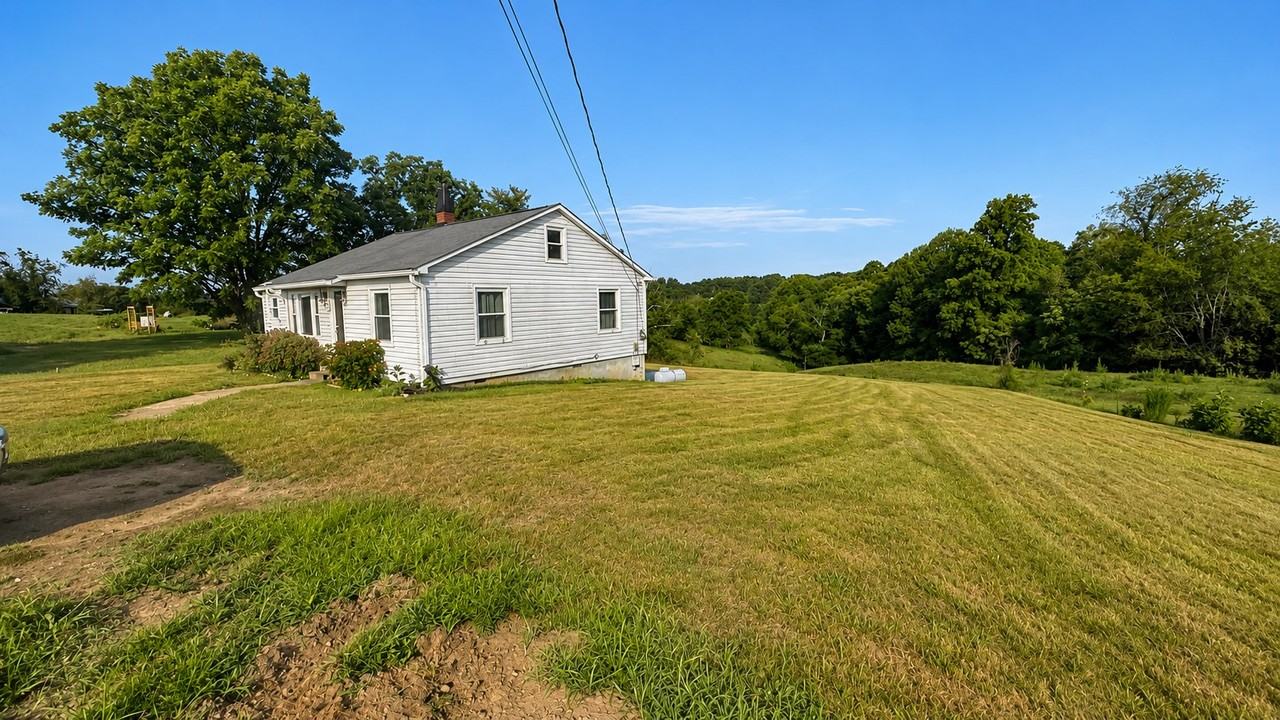 2029 Boone Trl - Photo 7 of 16