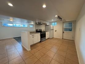 301 Park St #B - Photo 1 of 1