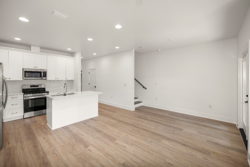 608 Fir Ave - Photo 7 of 20