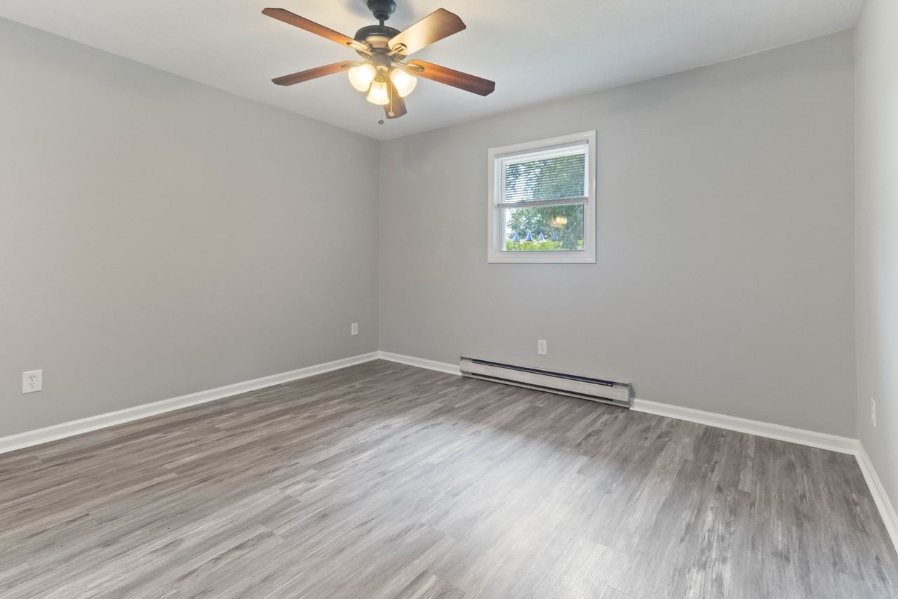 6439 Starbrook Dr - Photo 7 of 11