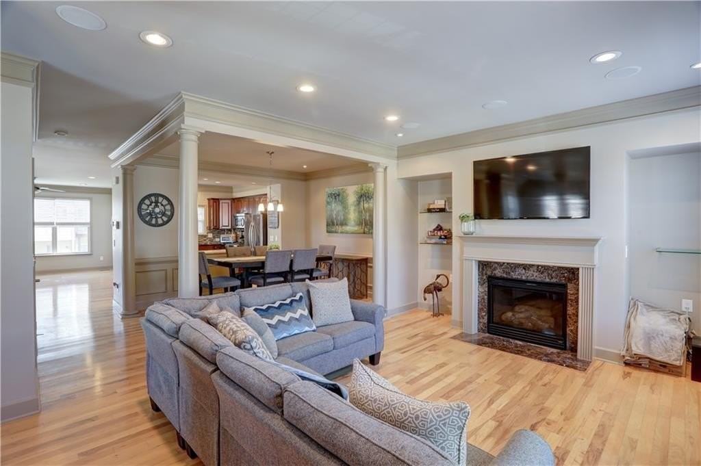 3693 Lambert Ln Ne - Photo 2 of 18
