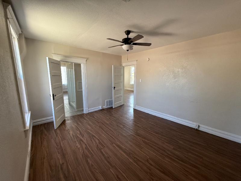 3416 Rivera Ave - Photo 5 of 8