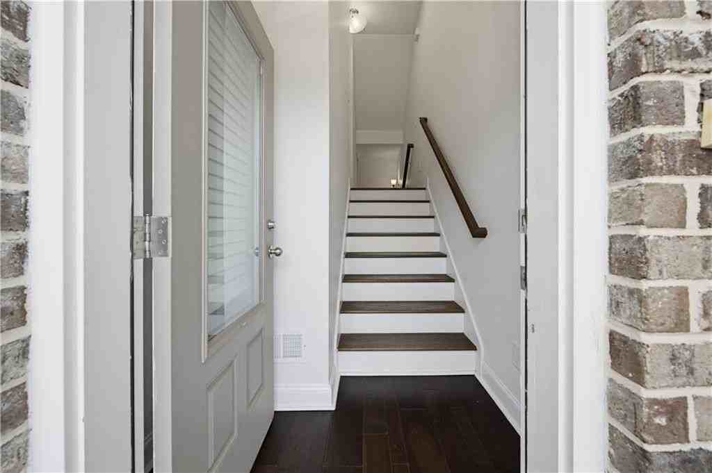 4915 Wil Ray Ln - Photo 4 of 43