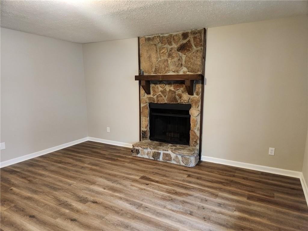 1285 S Lea Ct Se - Photo 5 of 10