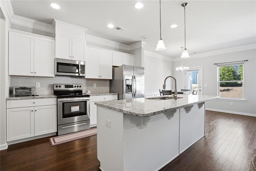 2639 Bloom Cir - Photo 4 of 24