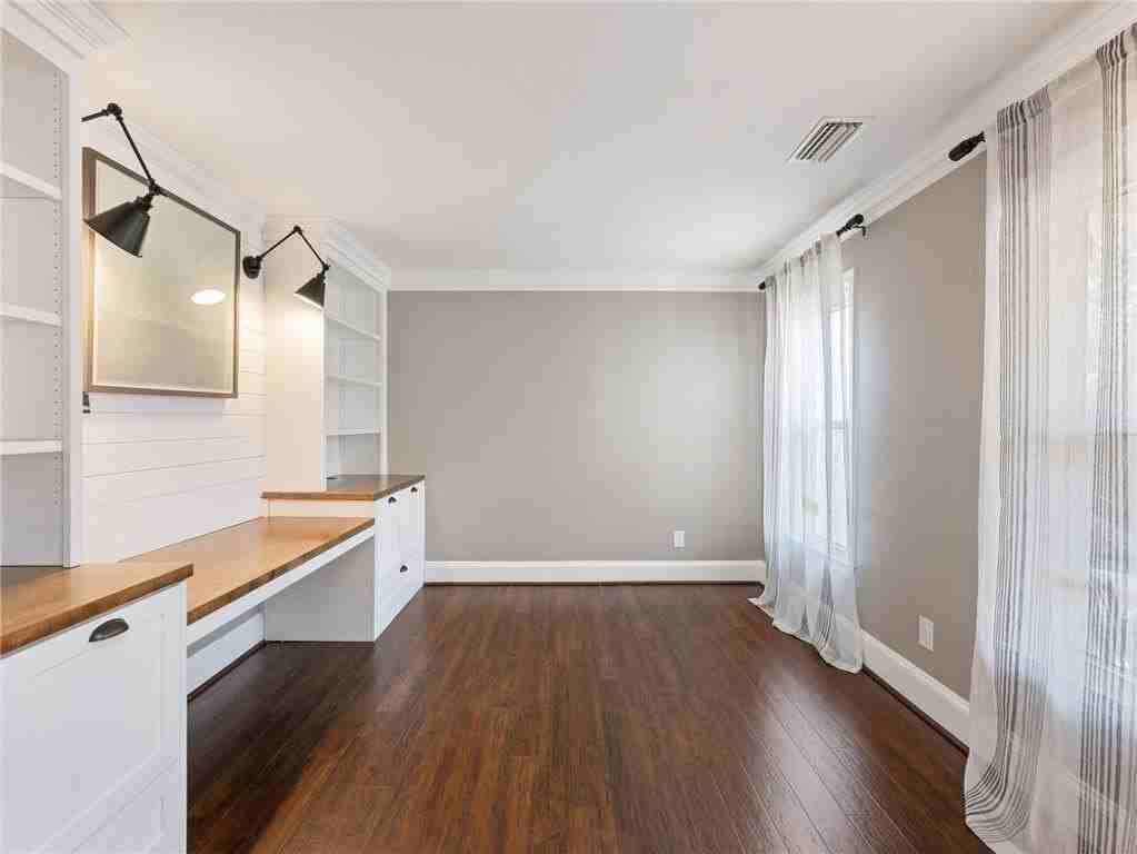 3965 Hamilton View Way - Photo 6 of 50