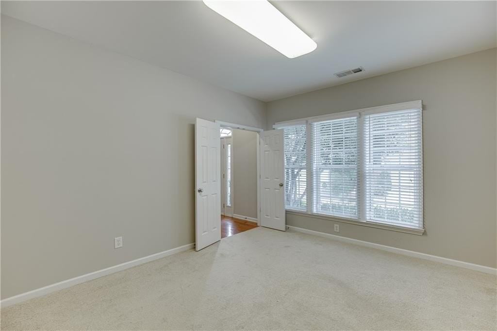 2801 Loftview Sq - Photo 7 of 38