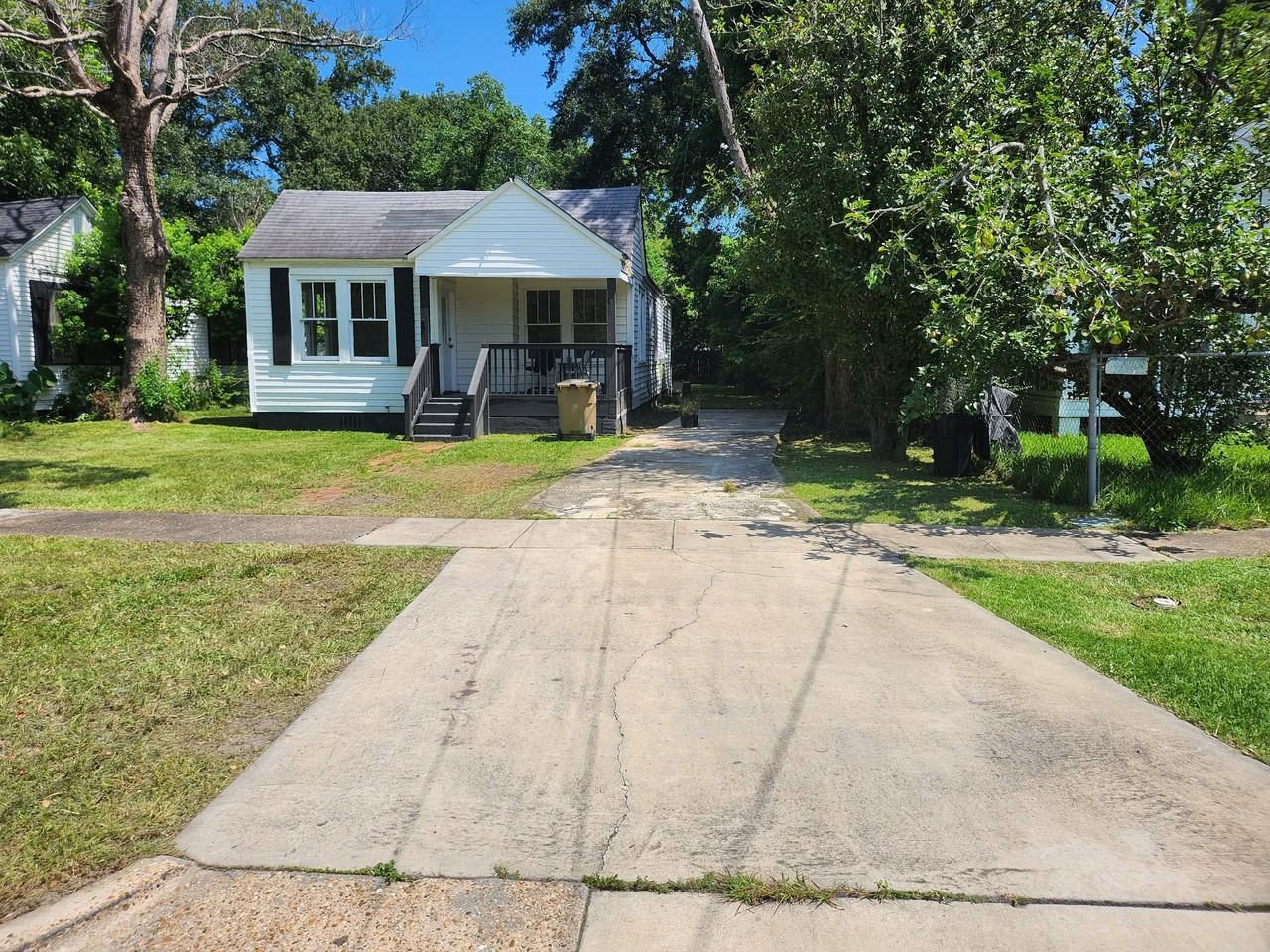 1842 Canal St - Photo 2 of 16