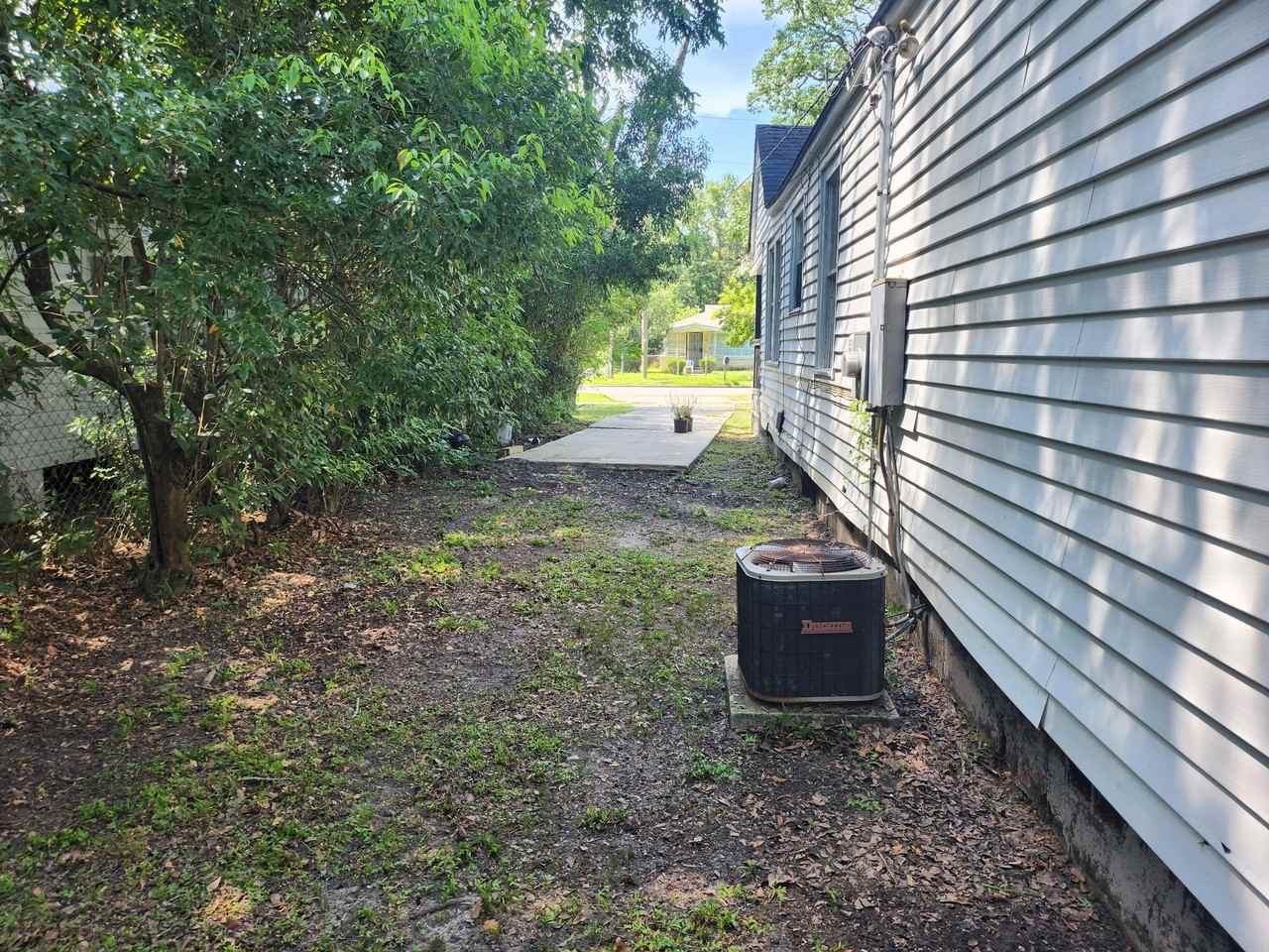 1842 Canal St - Photo 4 of 16