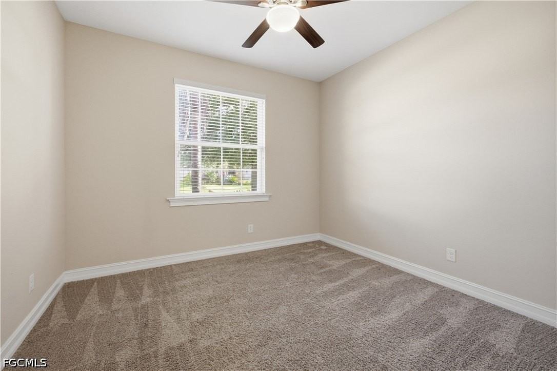 13390 Seaside Harbour Dr - Photo 5 of 37