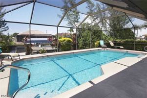 featured image of 1403 Sw 40th Ter
