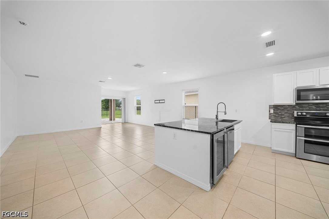 10464 Canal Brook Ln - Photo 3 of 26