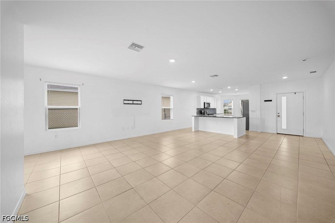 10464 Canal Brook Ln - Photo 4 of 26