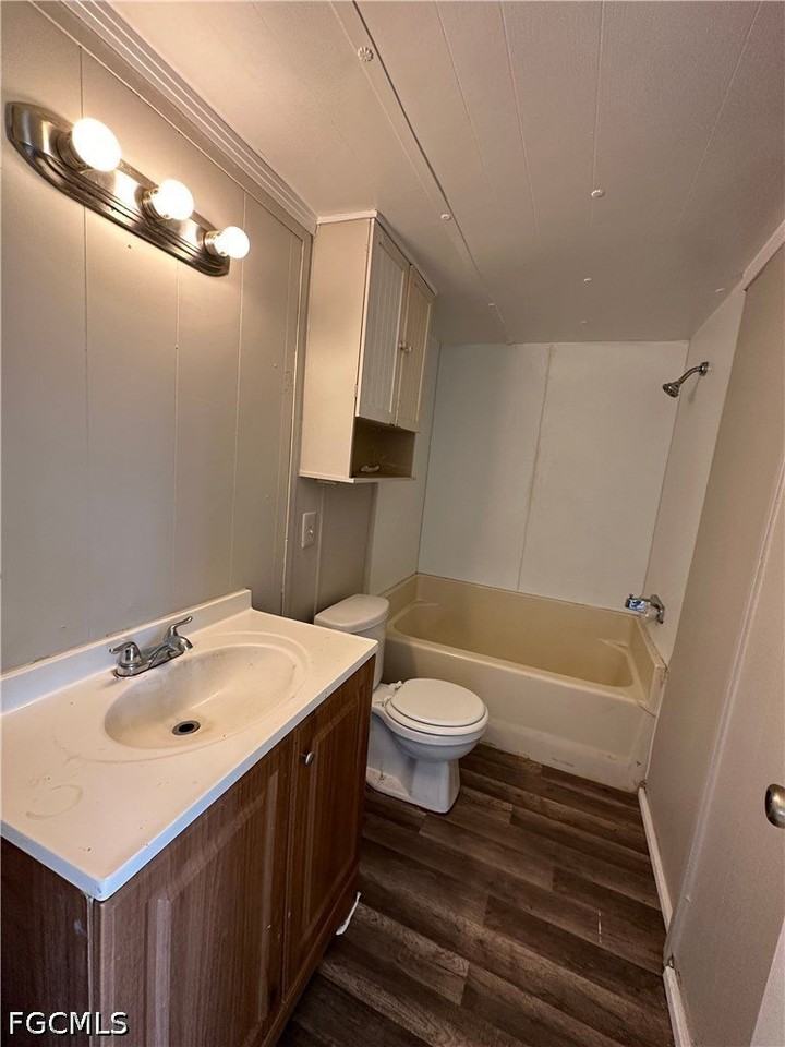 8086 Heck Dr #1A - Photo 3 of 8