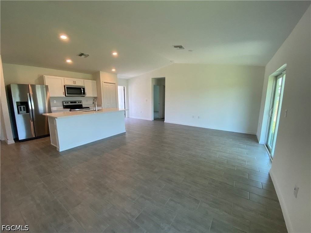 1906 Jacaranda Pkwy W - Photo 5 of 12
