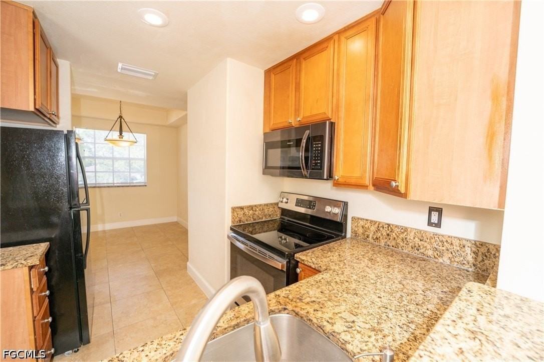 325/327 SE 23rd Avenue - Photo 2 of 21