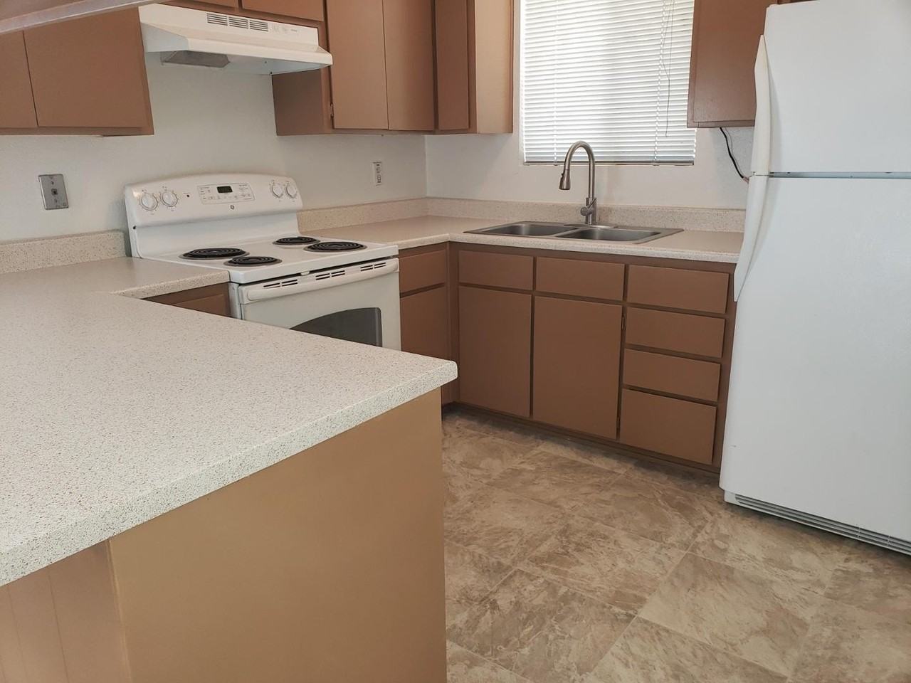 1729 Paisano St Ne #4 - Photo 7 of 15
