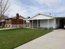 featured image of 1005 E Diamond Way