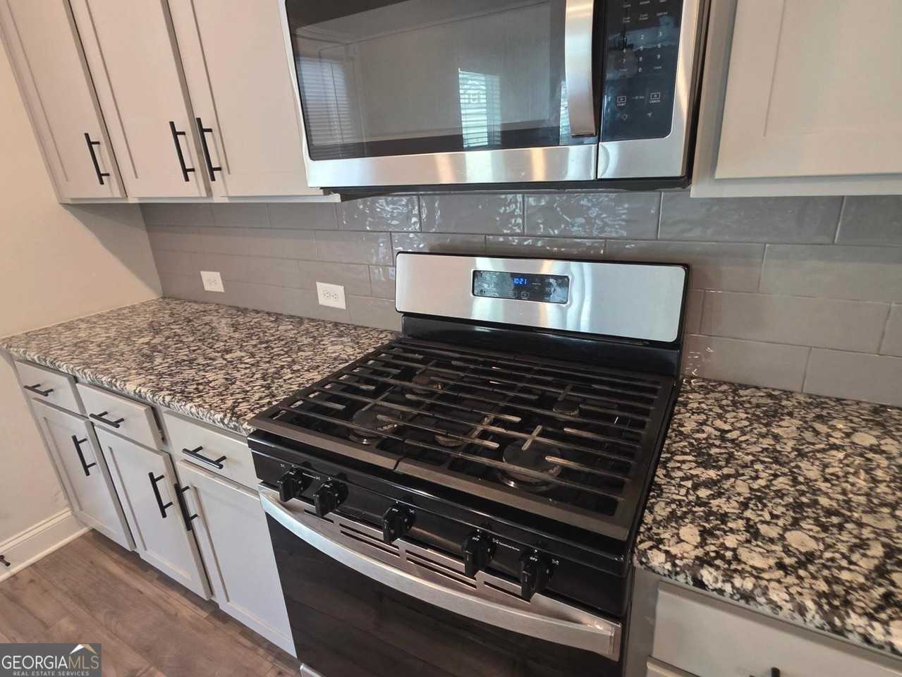 304 Sterling Creek Way - Photo 5 of 14