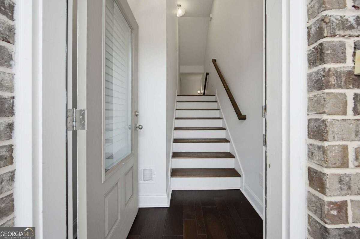 4915 Wil Ray Ln - Photo 4 of 43