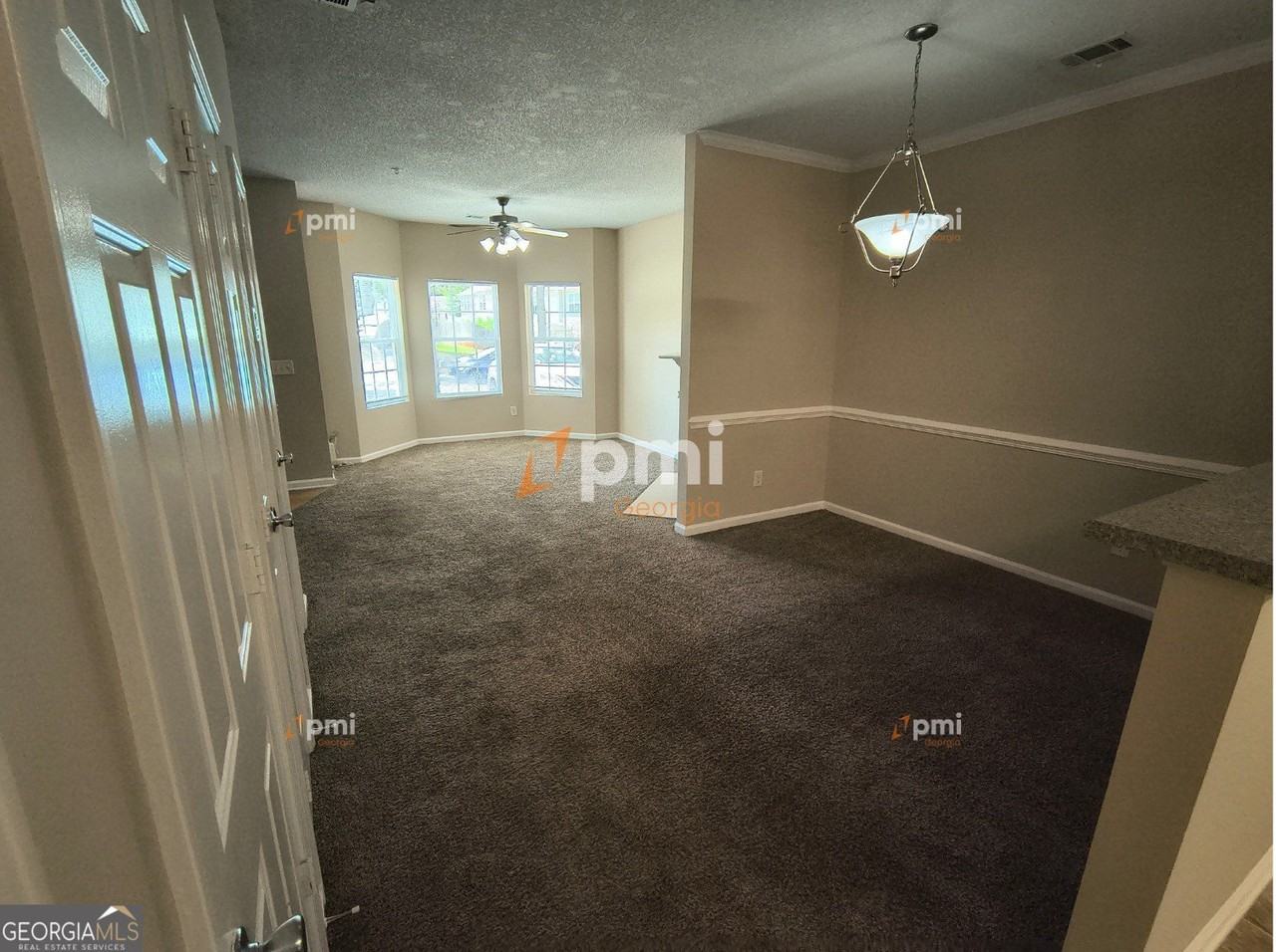 163 Chastain Way - Photo 3 of 14