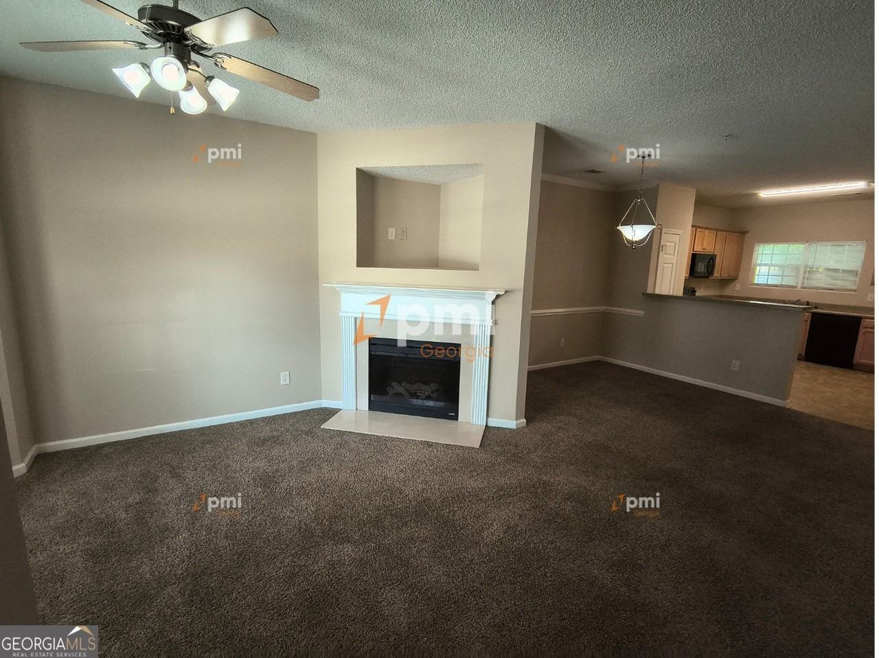 163 Chastain Way - Photo 4 of 14