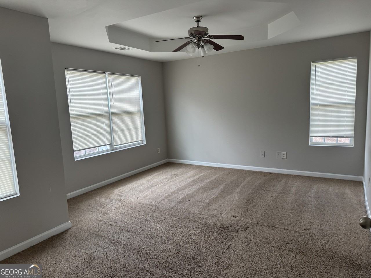 262 Village Dr - Photo 5 of 14