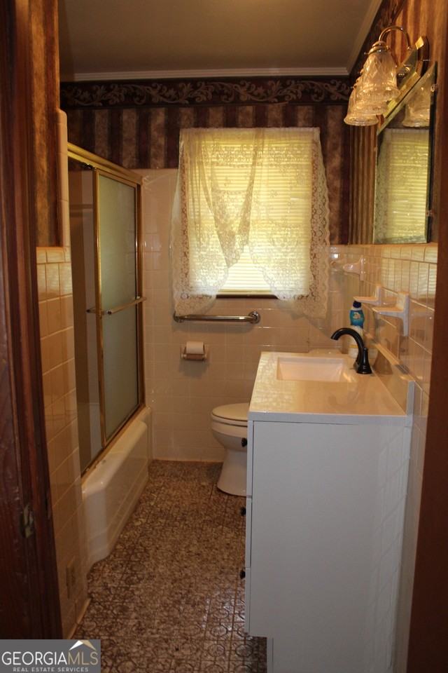 1115 W Spring St - Photo 6 of 6