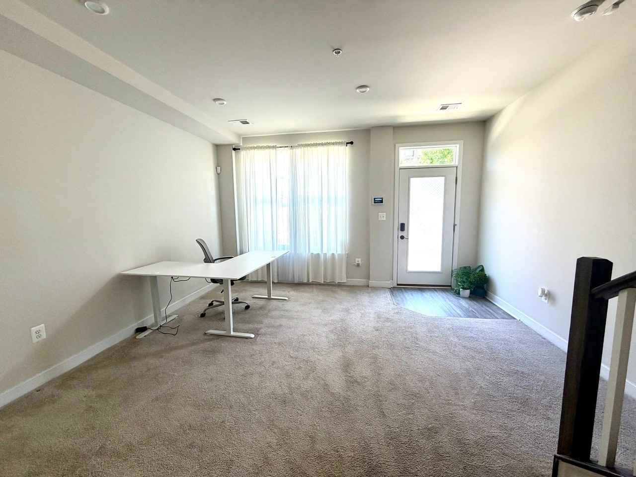 2807 Lewis Ave - Photo 4 of 22