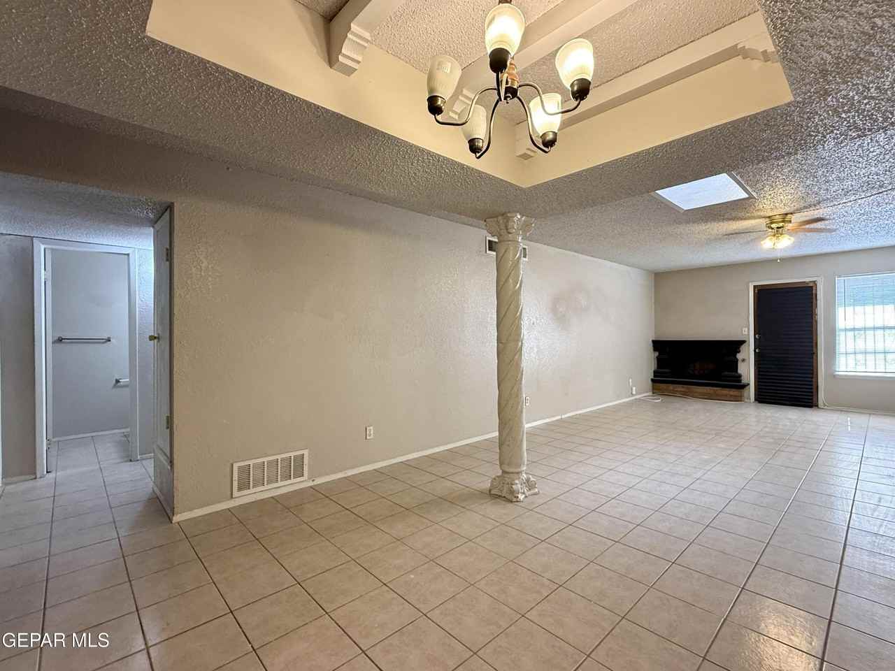 3112 Wayside St #B - Photo 4 of 23