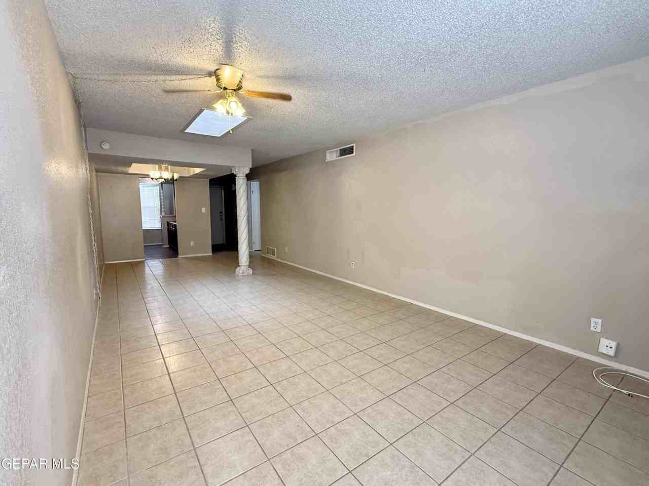 3112 Wayside St #B - Photo 5 of 23