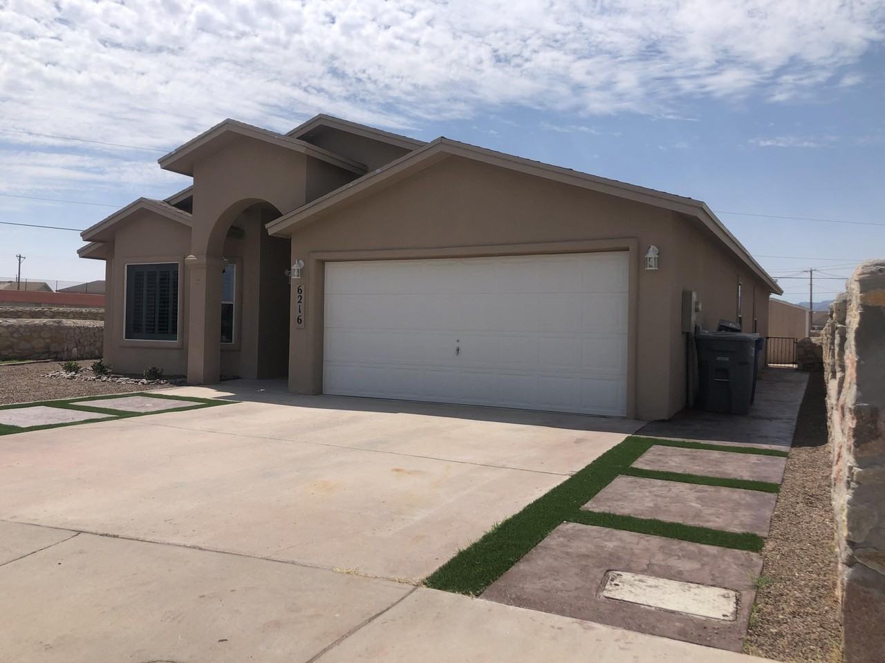 6216 Lovebird Ln - Photo 3 of 38