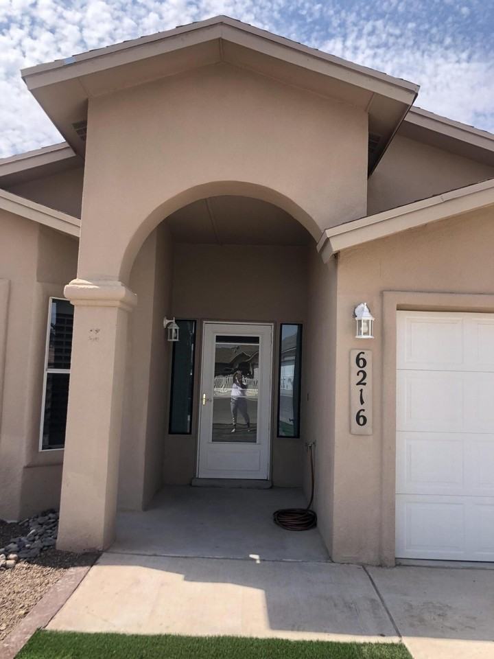 6216 Lovebird Ln - Photo 4 of 38
