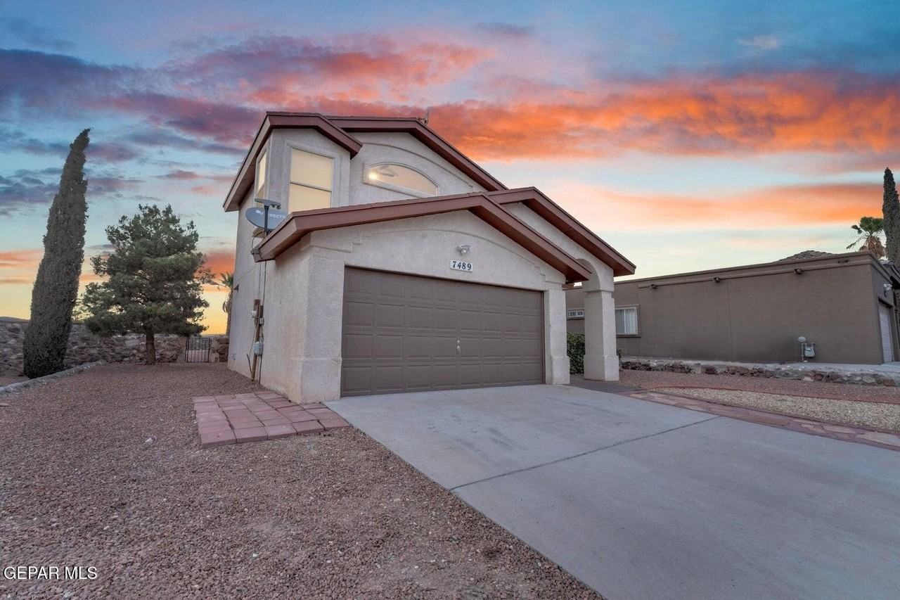 7489 Plaza Redonda Dr - Photo 3 of 49