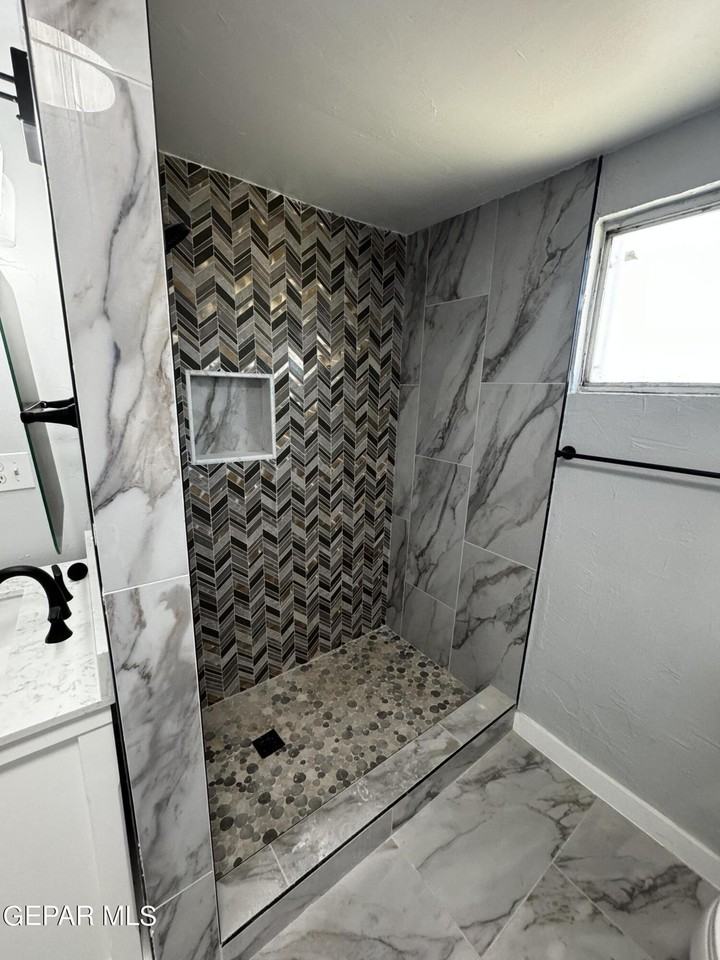10277 N Loop Dr #B - Photo 7 of 29