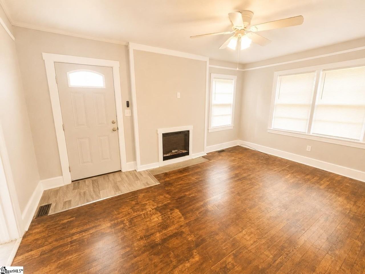 170 Carol Dr - Photo 2 of 2