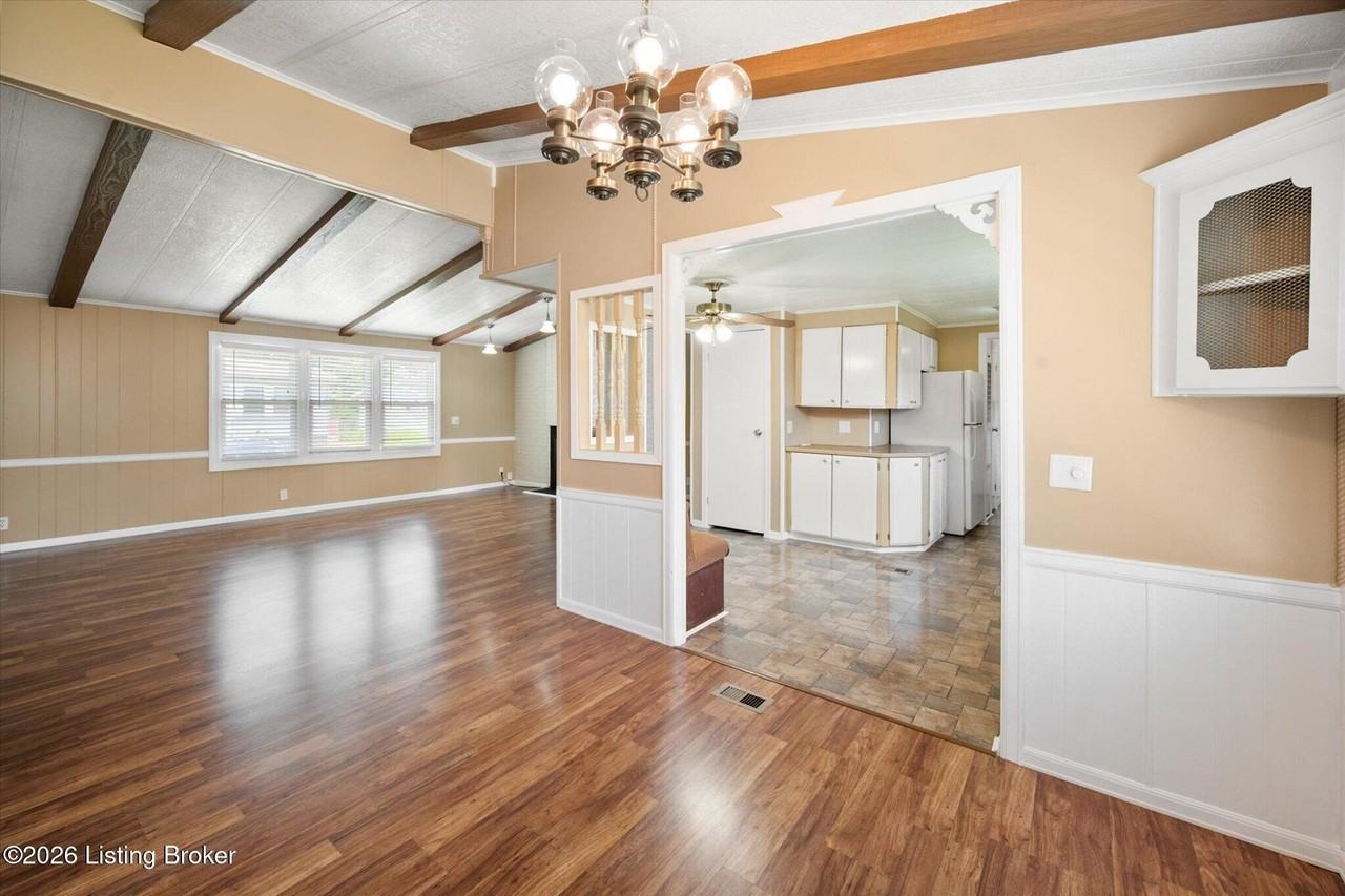 6027 Highliner Dr - Photo 4 of 11