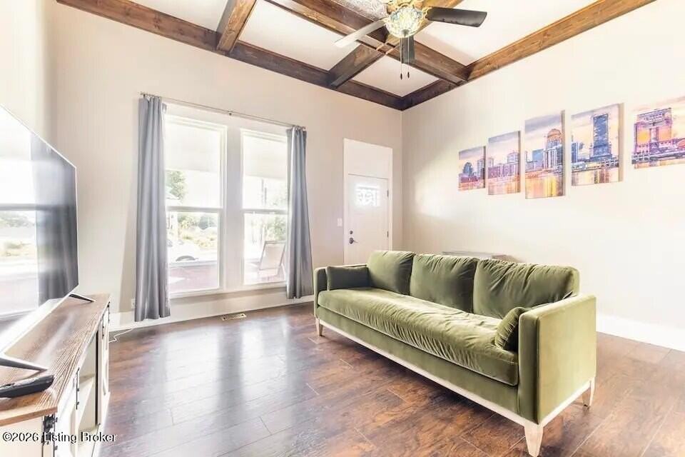 1046 Charles St - Photo 3 of 23