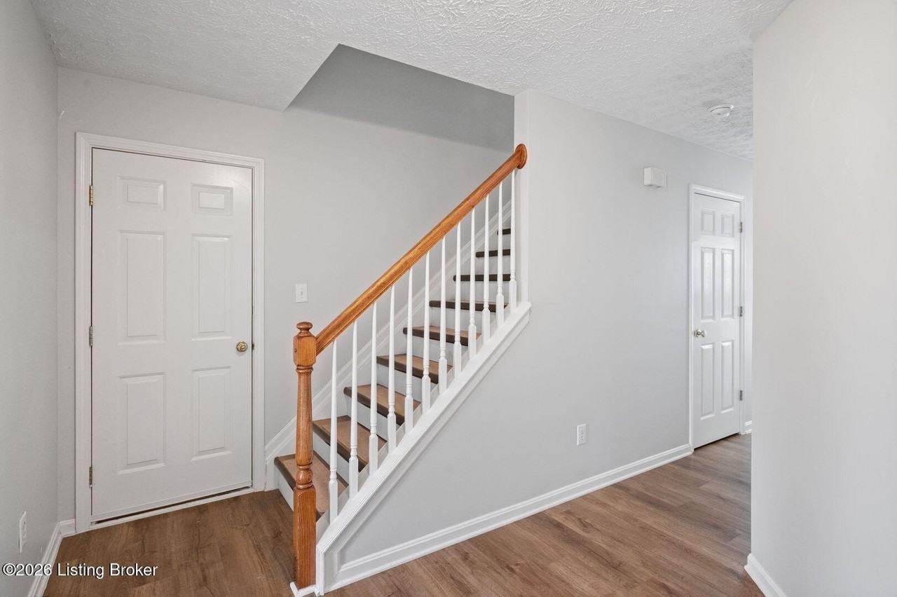 10945 Symington Cir - Photo 7 of 36