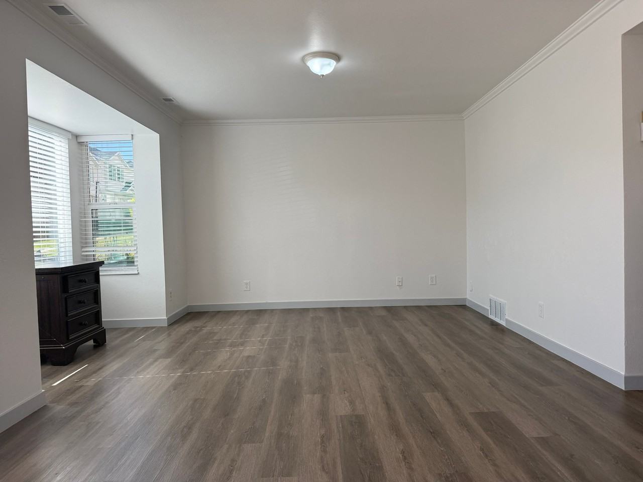 1381 Se - Photo 5 of 20