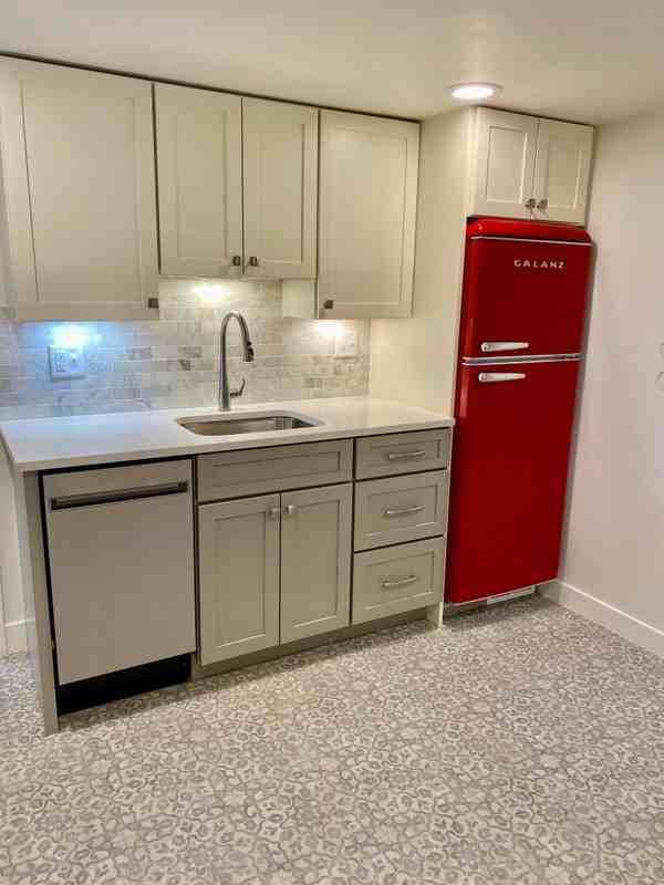 266 S Douglas St #1 - Photo 4 of 10