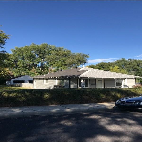 2770 Sw - Photo 2 of 4