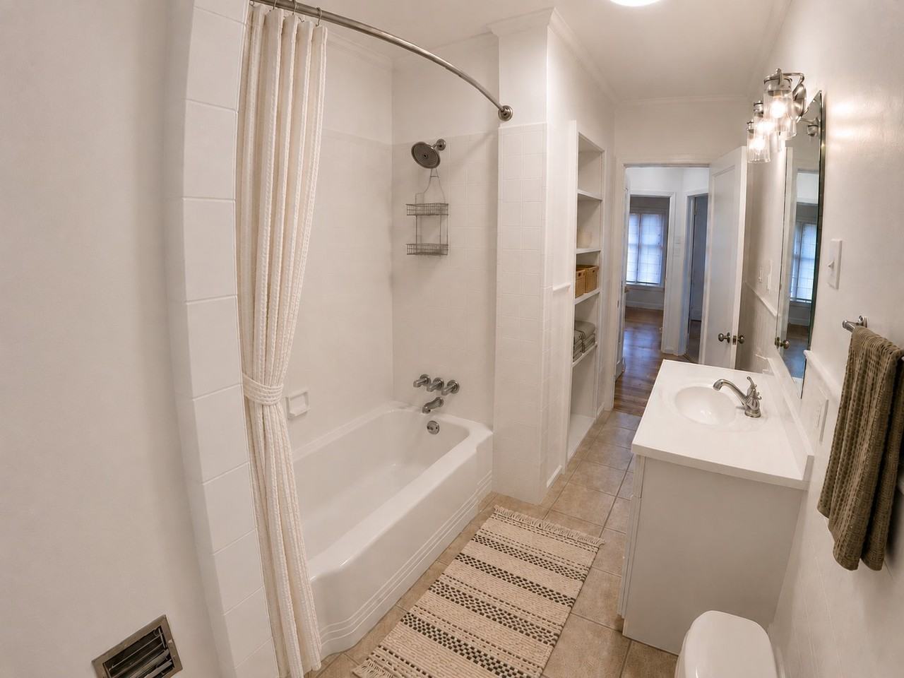 1178 E 4th Ave #1178 - Photo 5 of 10