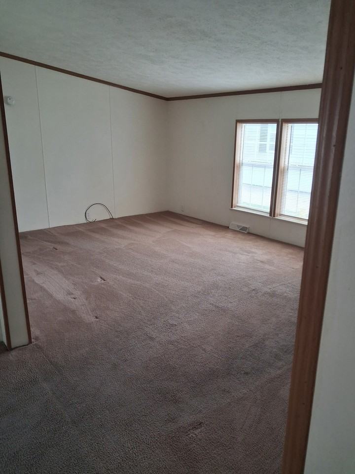 2042 Mcdivitt Ct #159 - Photo 2 of 9