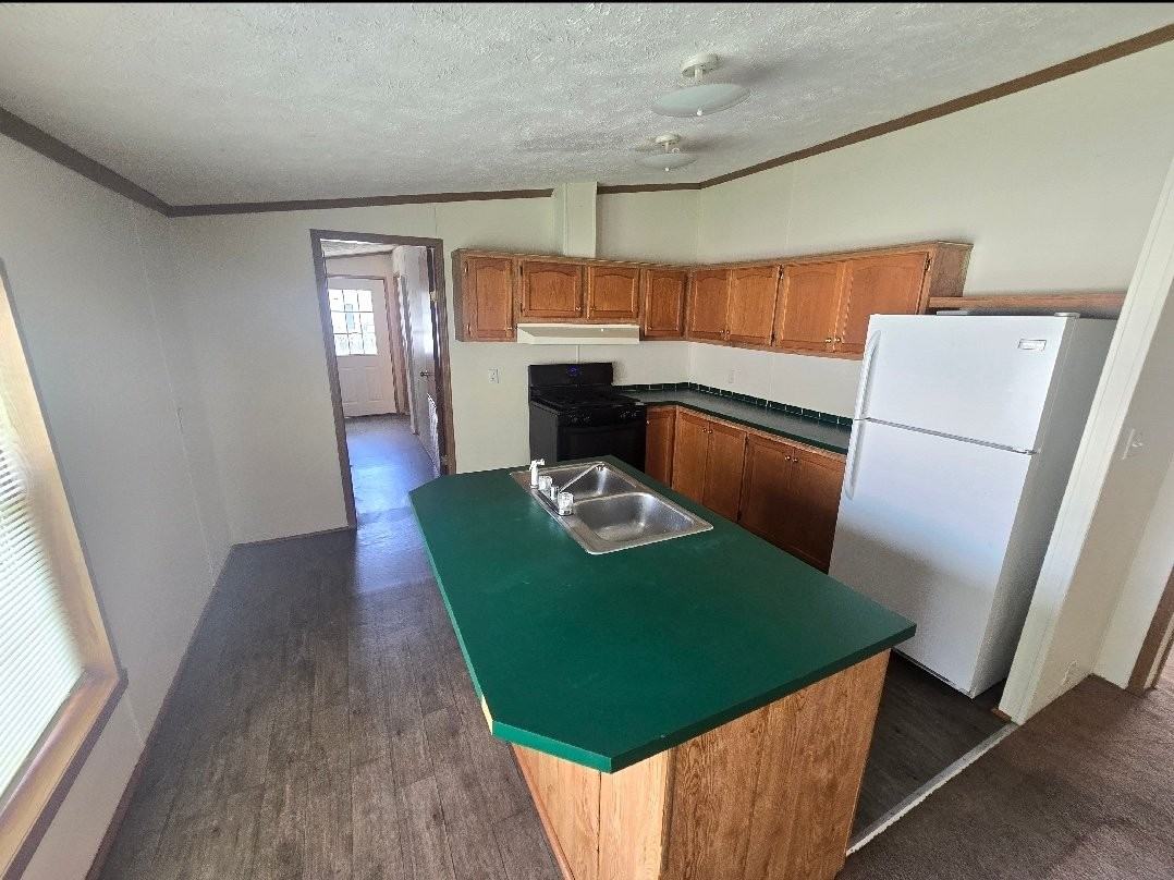 2042 Mcdivitt Ct #159 - Photo 3 of 9