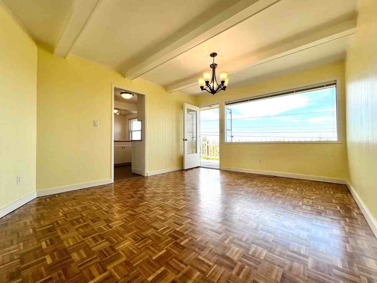 12815 Ne Fremont St - Photo 4 of 23